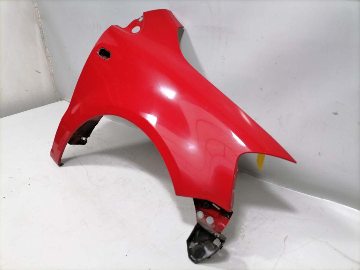 VW Fox original Kotfl&uuml;gel vorn rechts LY3D Tornadorot Bj.2005